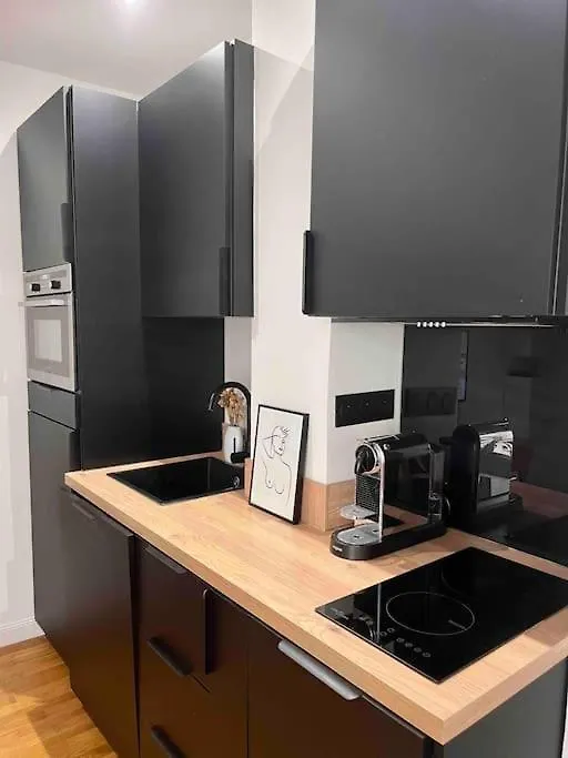 D'architecte, Paris-republique 2p * باريس